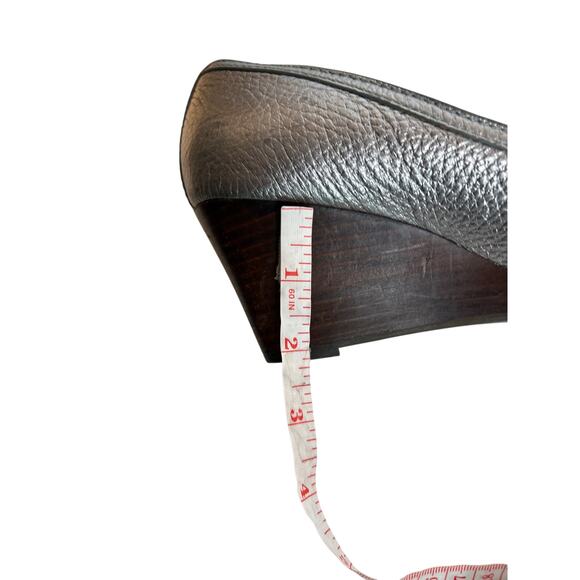 Tory Burch Ambrose Pewter Pebbled Leather Wedge Heels Size ~8-8.5 - Picture 8 of 9